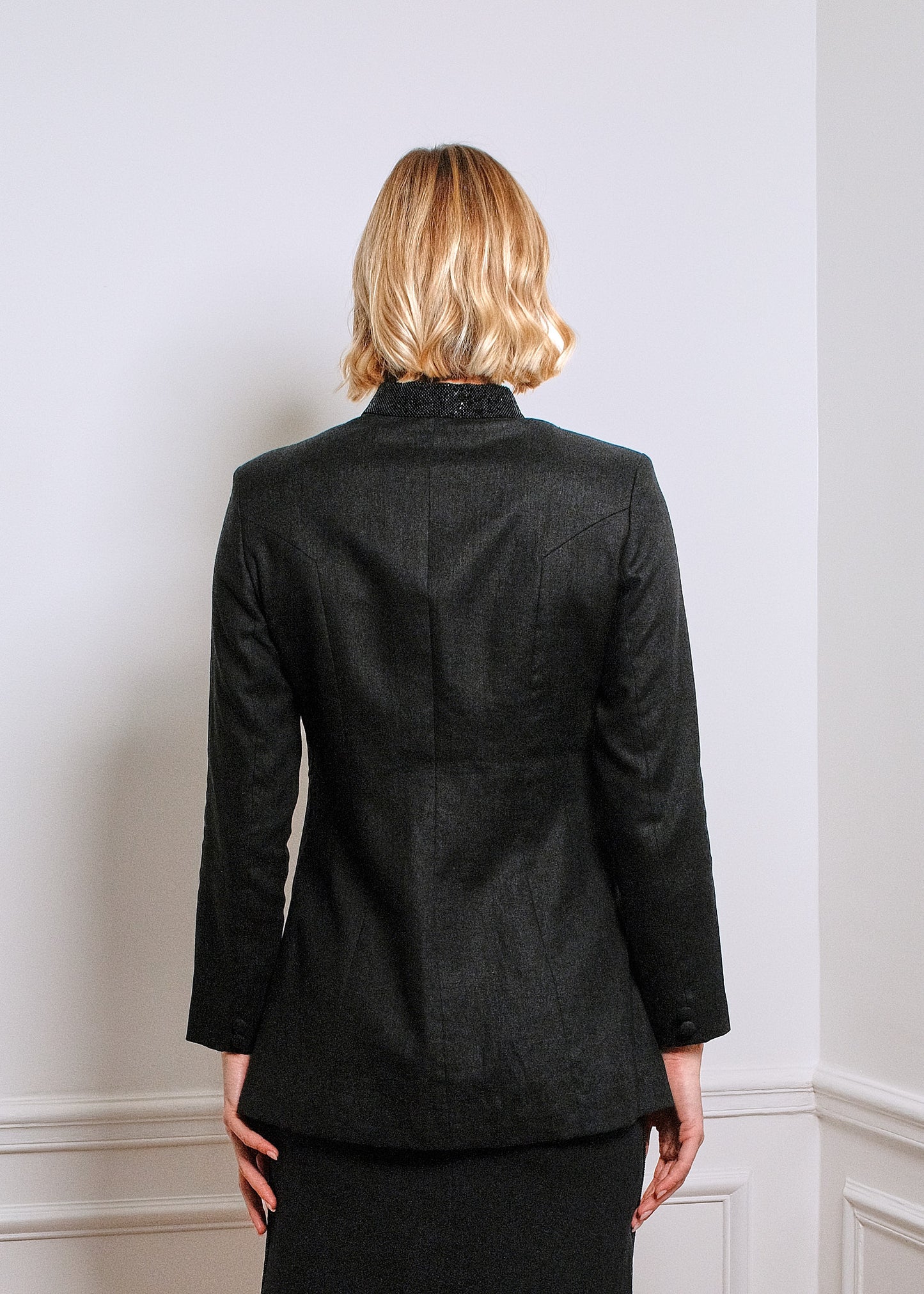 Anne Linen & Satin Jacket in black