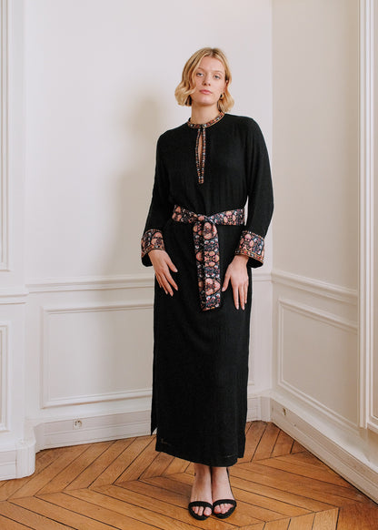 Isabelle Pashmina Dress in black