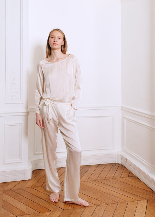 MARY SILK TOP WITH TROUSERS in off-white
