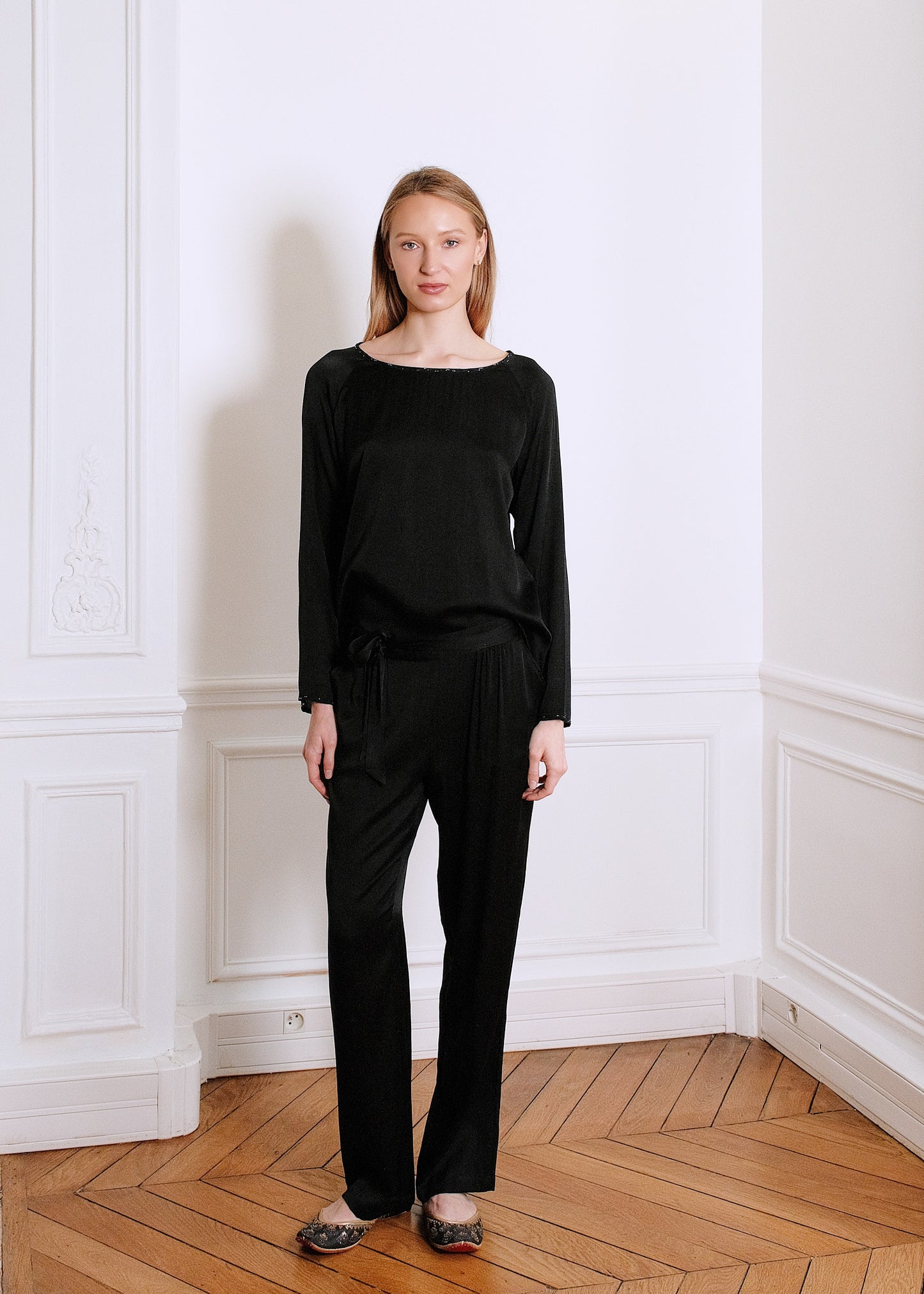 MARY SILK TOP WITH TROUSERS in black