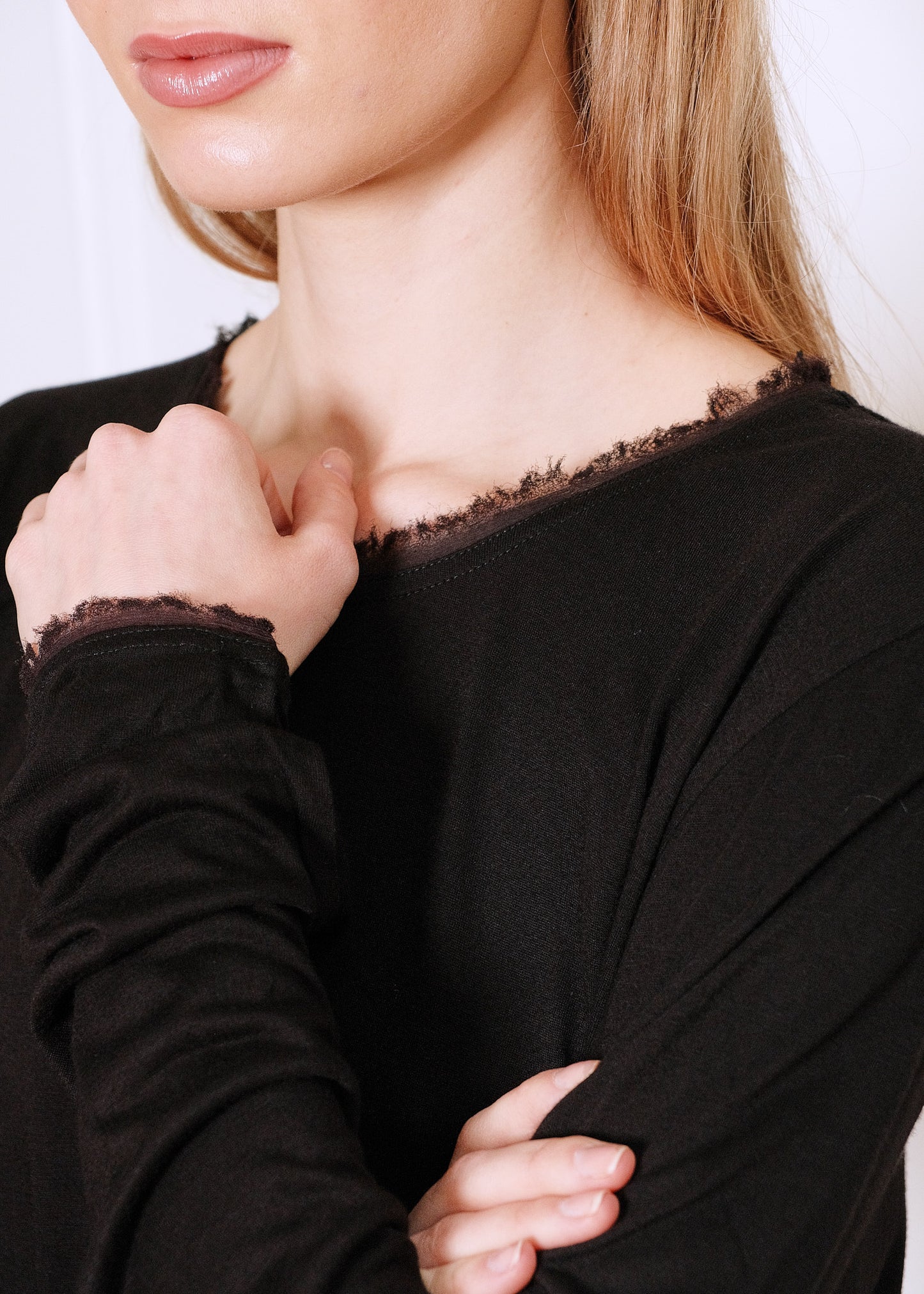 FROU-FROU T-SHIRT IN BLACK