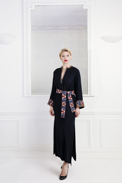 Isabelle Pashmina Dress in black