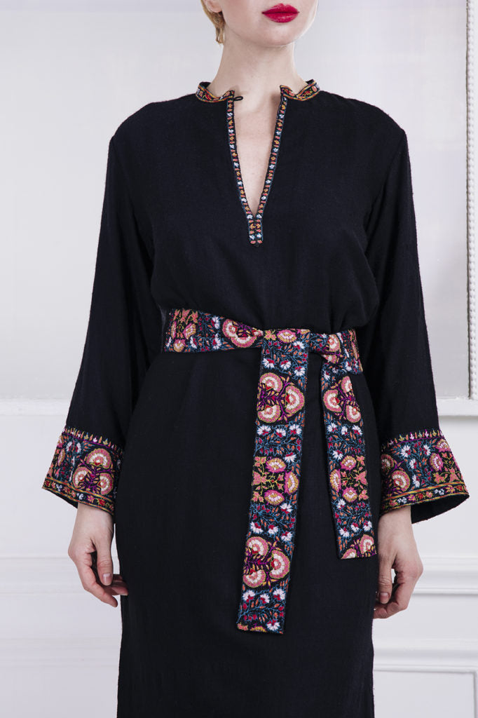 Isabelle Pashmina Dress in black